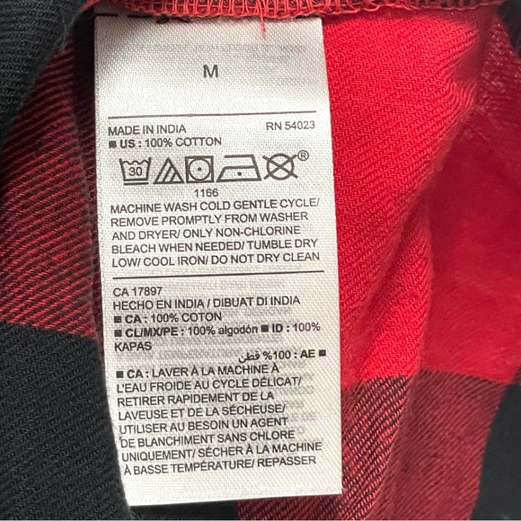 NWT Old Navy Flannel Shirt Women's  Red Black Plaid Button Up Long Sleeve Size M - Picture 5 of 6